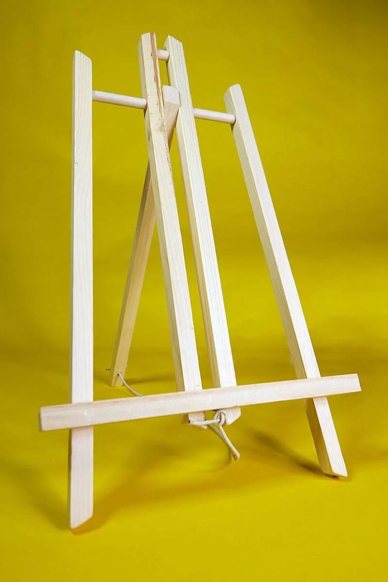 Tabletop Easel